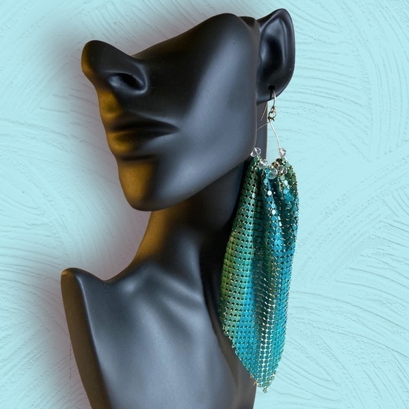 💌 Handmade Turquoise Color Metal Mesh Earrings - Picture 1 of 9